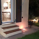 Dom wakacyjny Minimal Chic House Parking And Private Garden