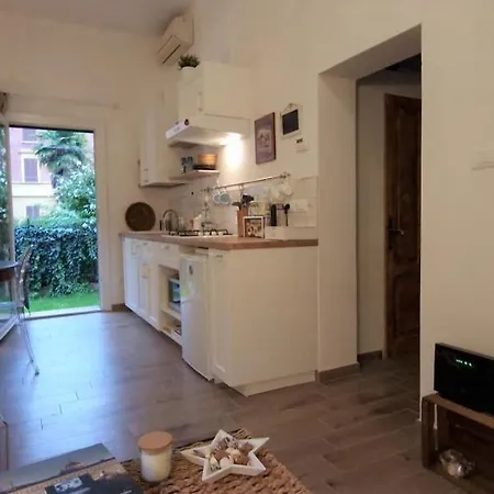 Minimal Chic Apartment Private Garden Free Parking Bologna *