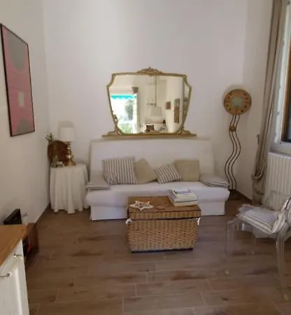 Minimal Chic Apartment Garden Free Parking Bologna 5 Min To Center בולוניה