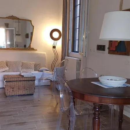 Minimal Chic House - Oasis Near The Center With Private Parking & Pet-friendly בית נופש בולוניה
