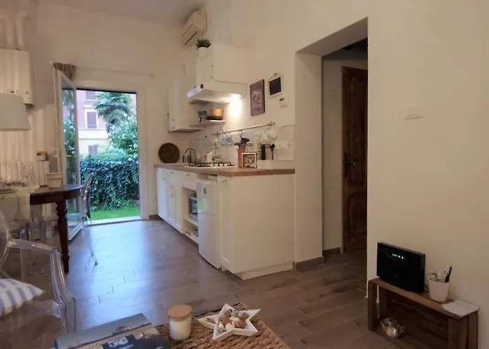 Minimal Chic House Parking And Private Garden *