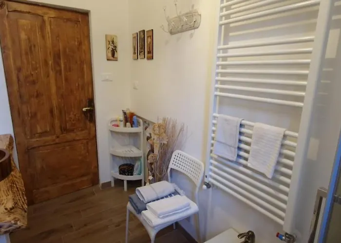 Minimal Chic House Parking And Private Garden Holiday home