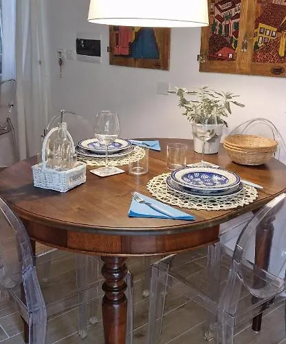 Minimal Chic House Parking And Private Garden *